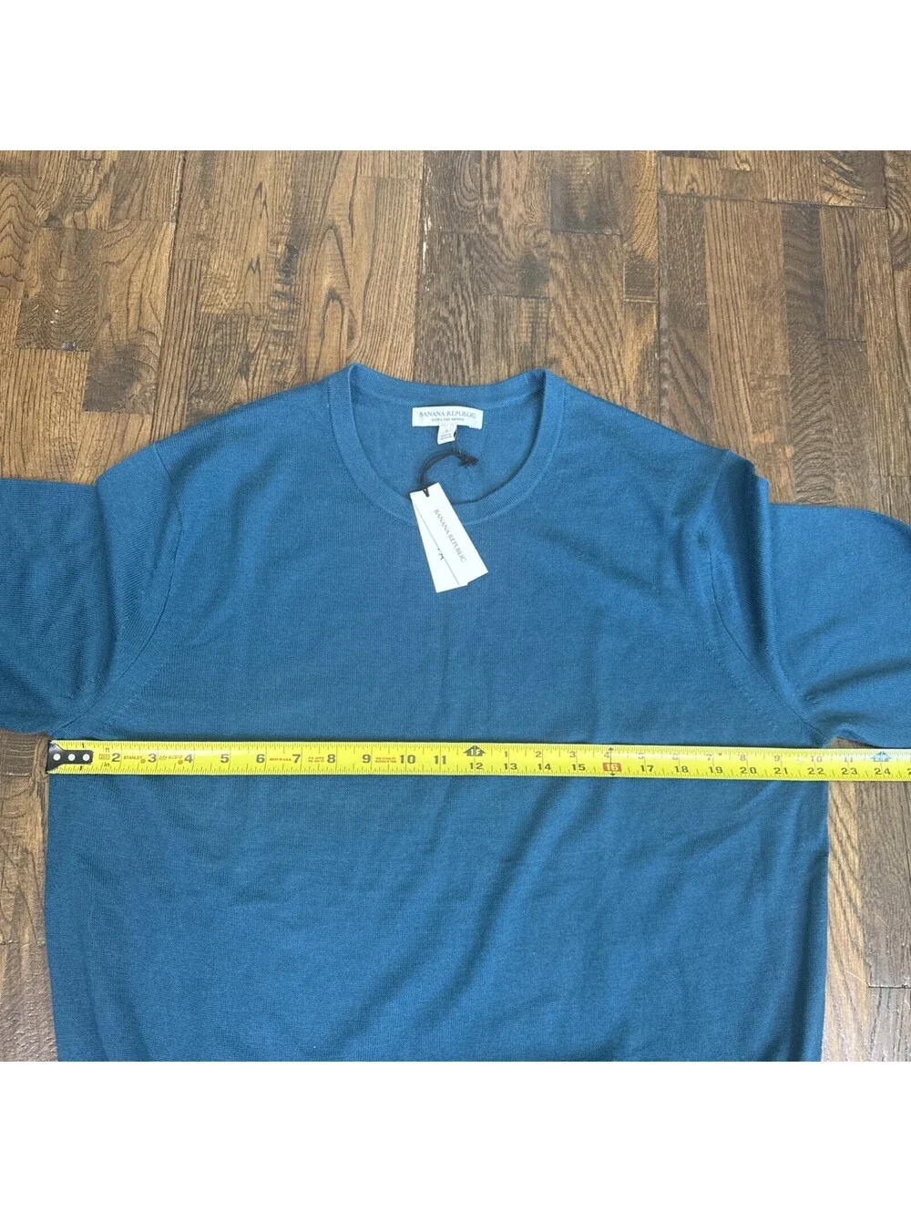Banana Republic Men’s Nativa Fine Merino Wool Sweater Green NWT
